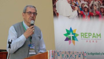 Mons. Rafael Cob: La tarea del misionero en la Amazonía es ser luz para los demás