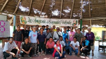 “La Amazonia es sagrada, protégela”: formación comunitaria en Nanay promueve voto crítico y cuidado del territorio